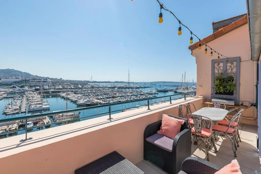 Facing Old Port Of Cannes Duplex Wow This View フランス